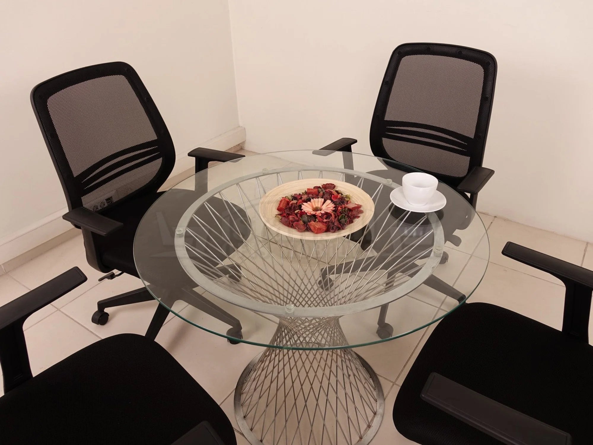 Cam Toplantı Masası Perla İstanbul Ofis Mobilya