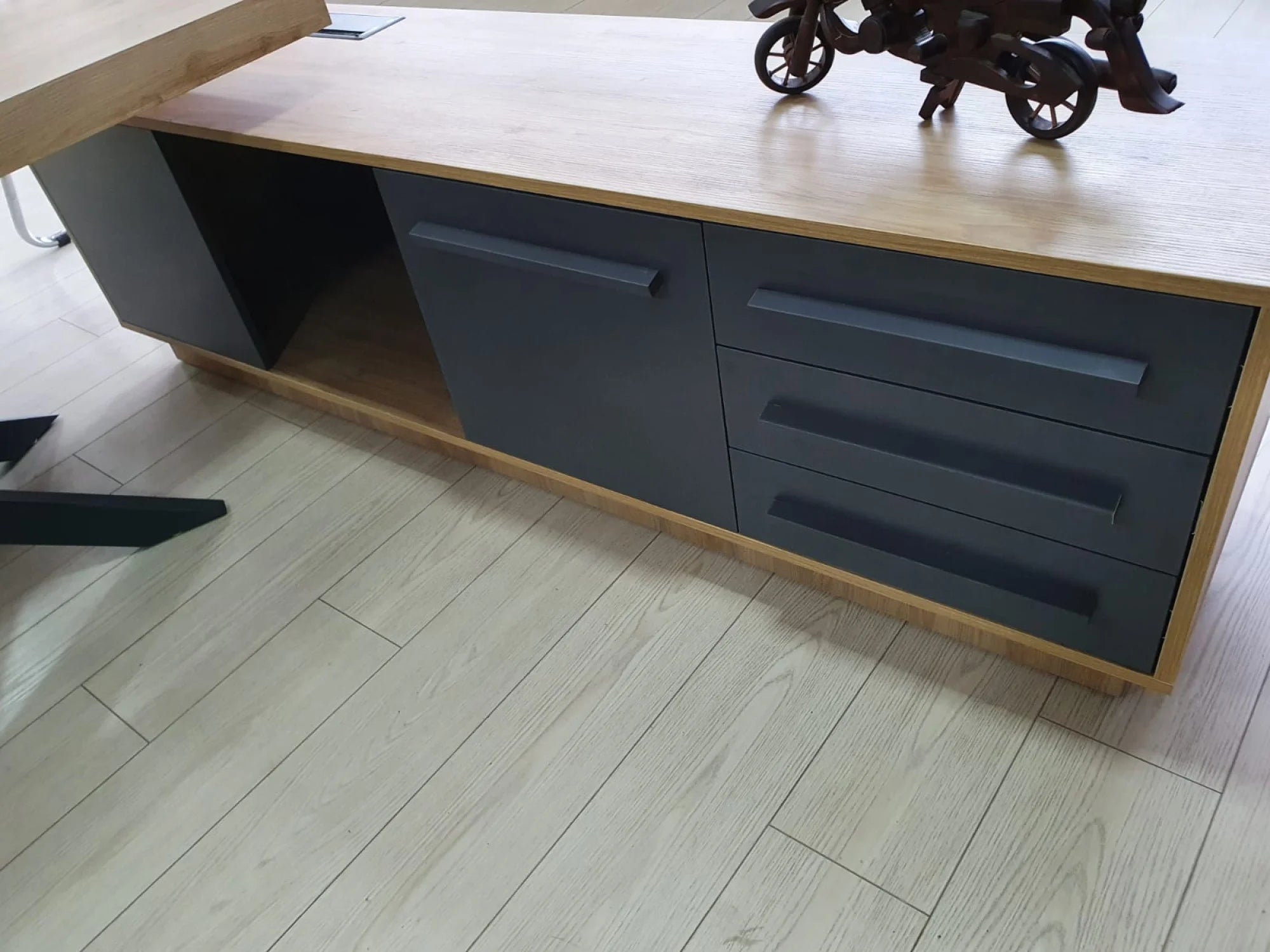 LeXus Ofis Makam Takımı - Etejerli ISTANBUL