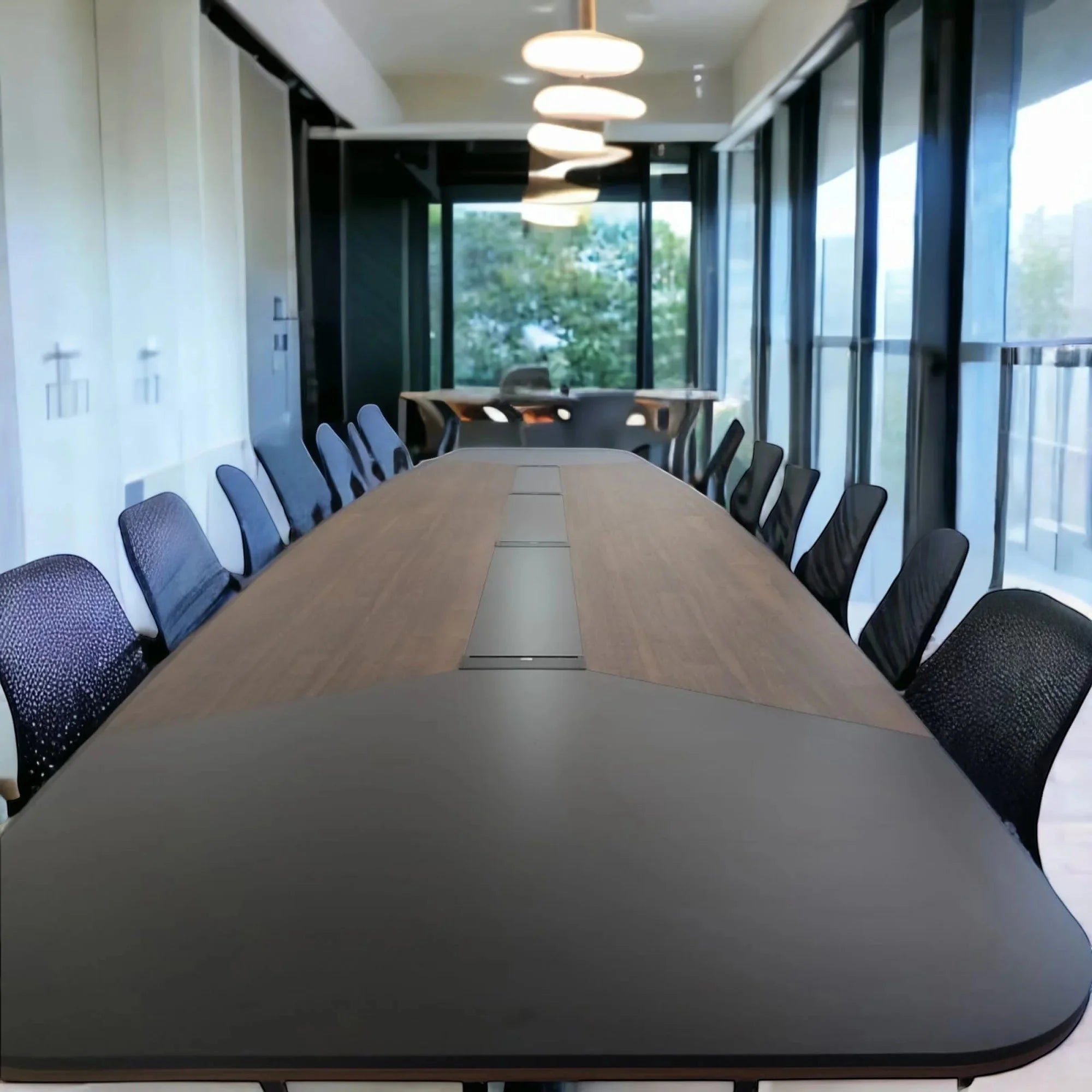 İstanbul Ofis Mobilya modern ahşap tablalı ve metal ayaklı 20-22 kişilik büyük oval ofis toplantı masası.