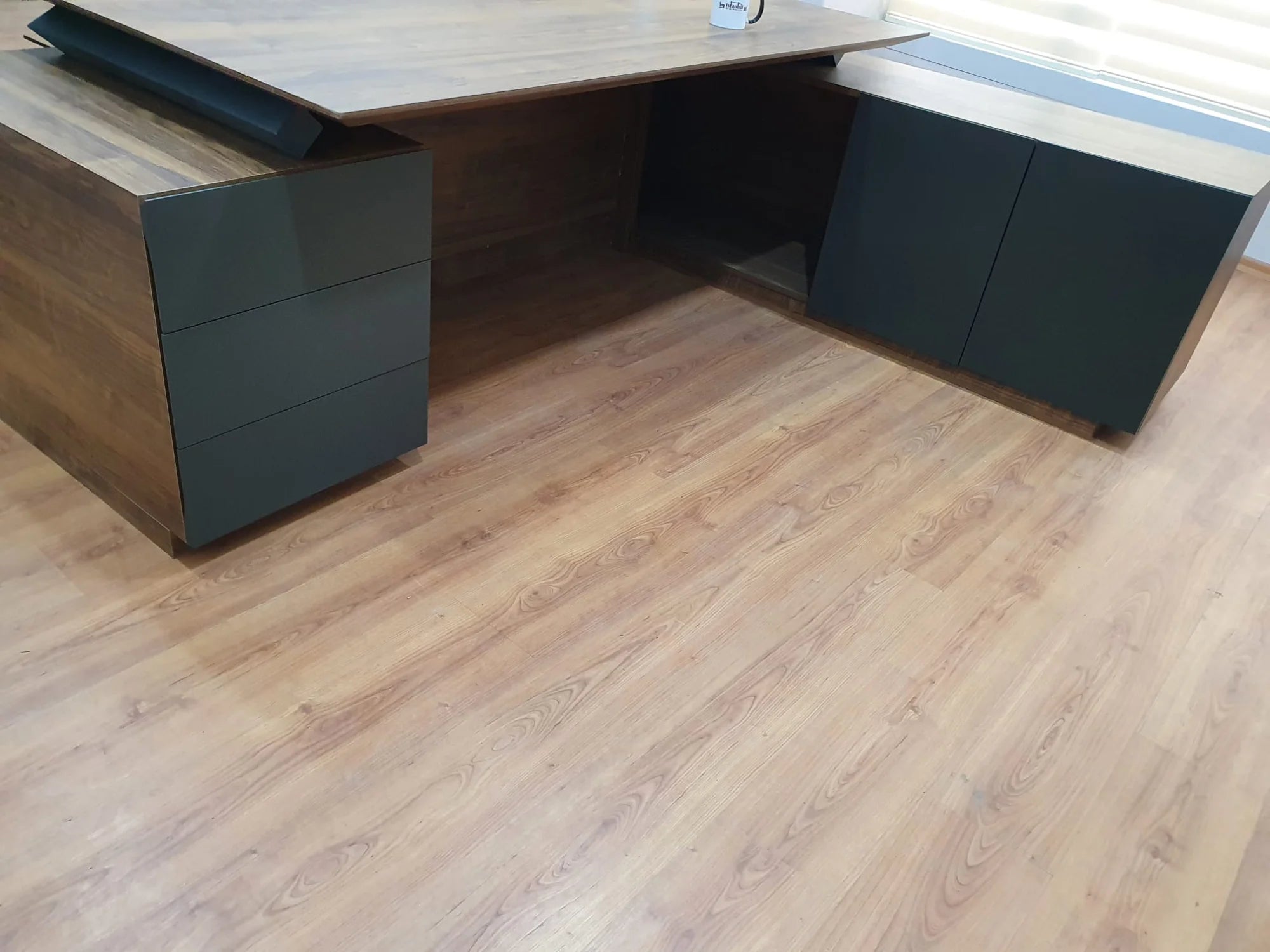 Ofis Makam Takımı İmza, Ceviz ve Lake, Minimal Ölçü ISTANBUL