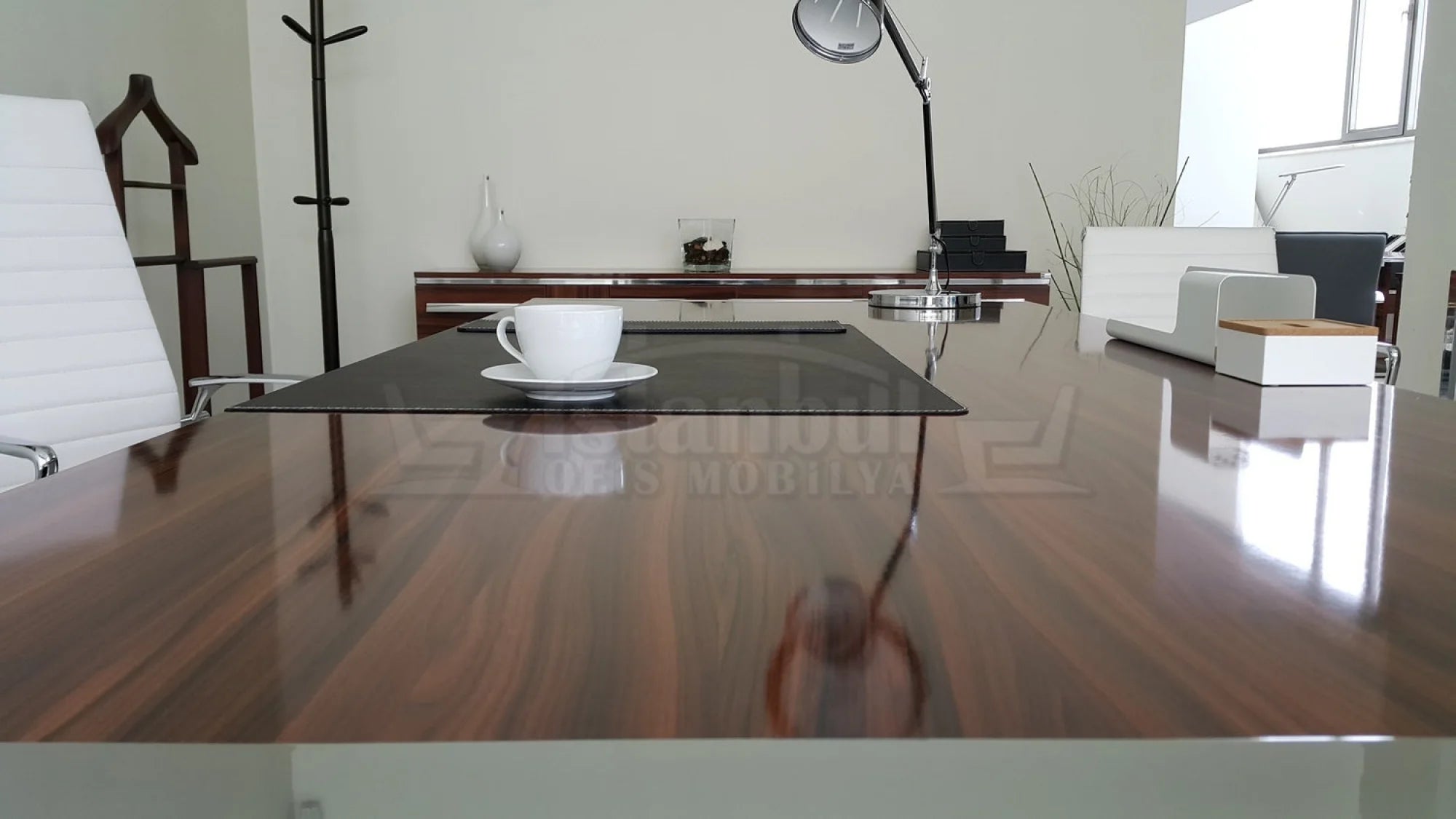 Porshland Ofis Makam Masası Etejerli 220x100 ISTANBUL-TSI