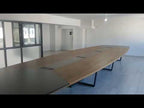 Grande table de réunion ovale pour 20-22 personnes