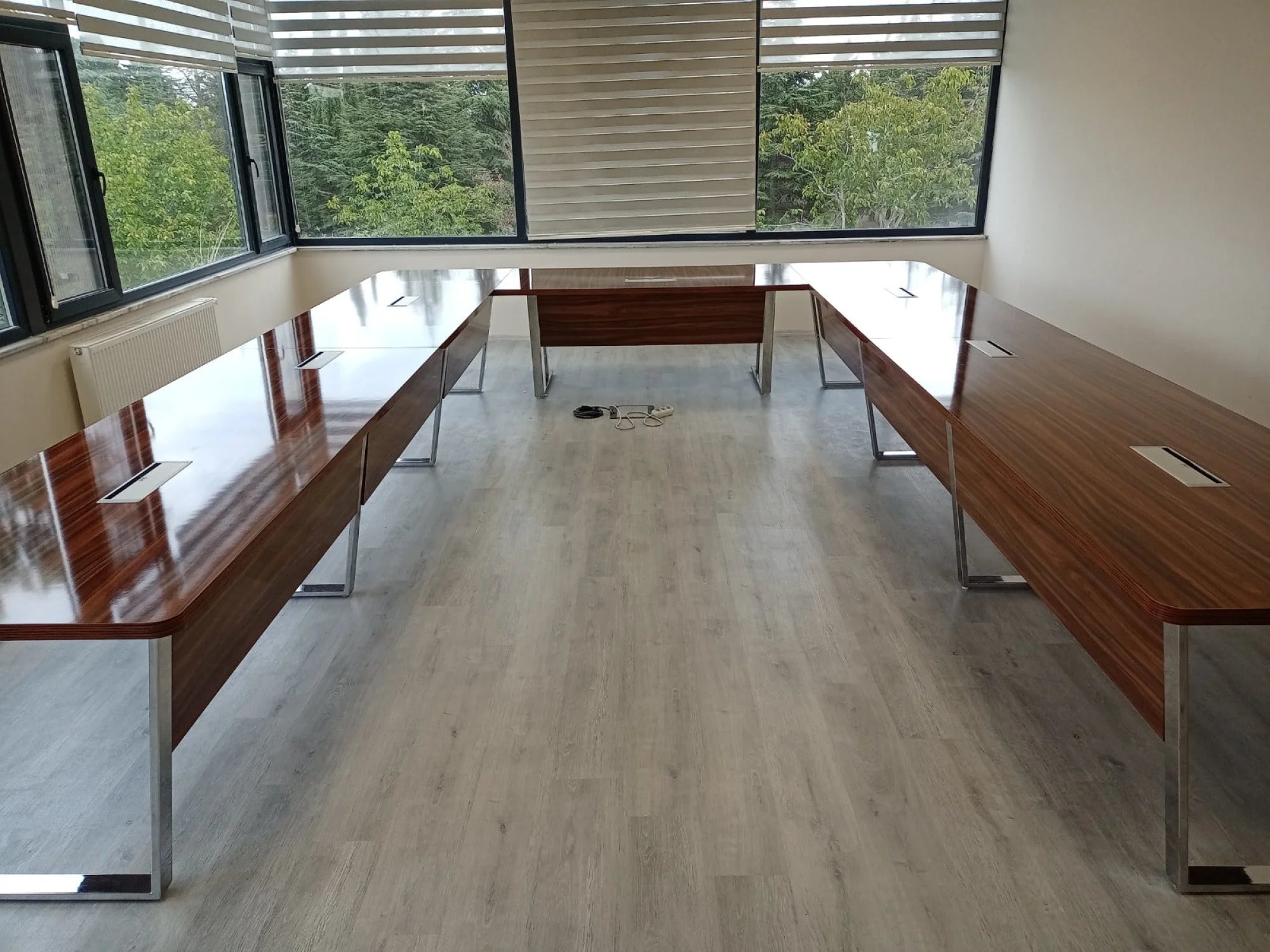 U Toplantı Masası , Ayarlanabilir Ön ISTANBUL