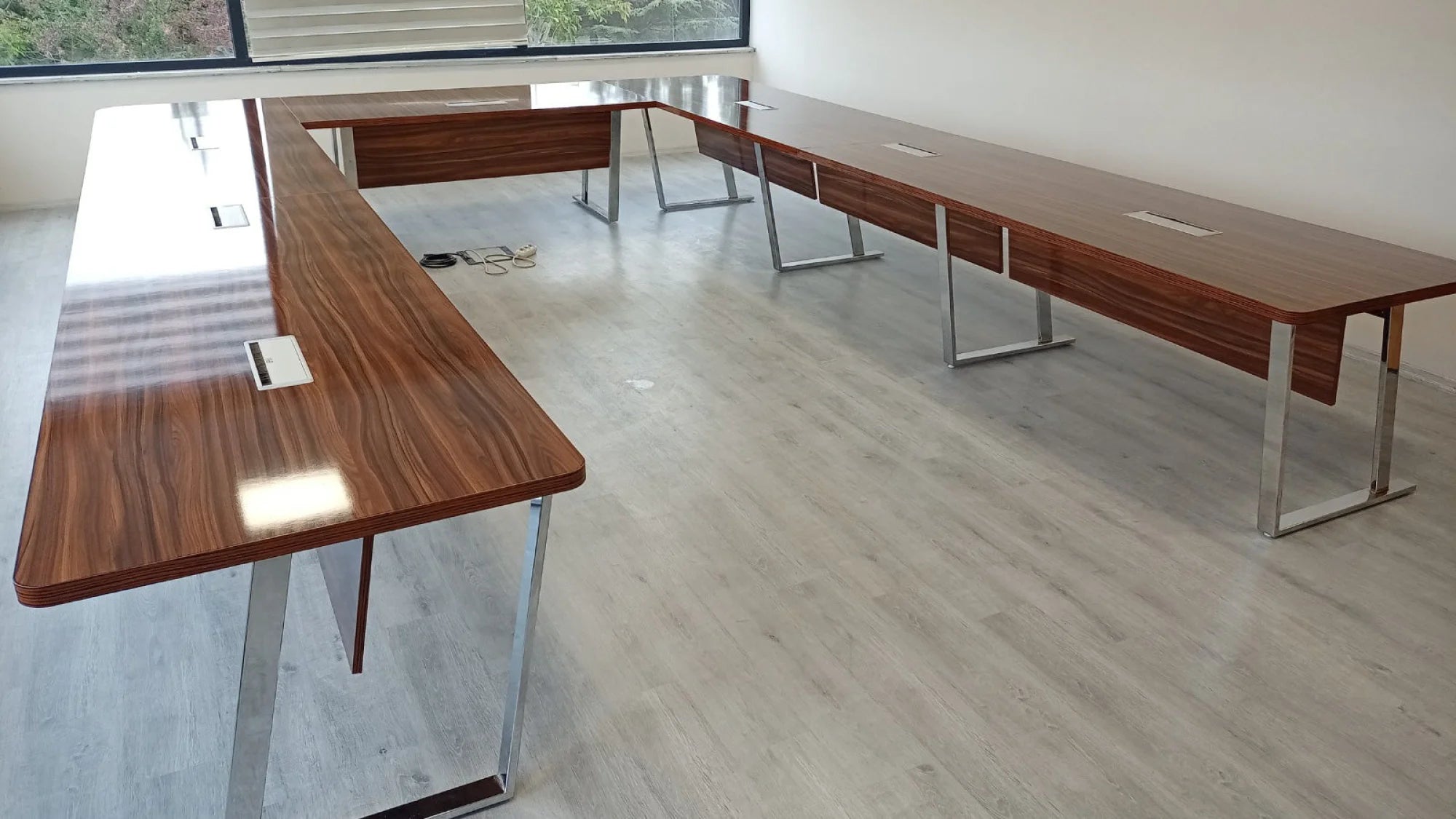 U Toplantı Masası , Ayarlanabilir Ön ISTANBUL