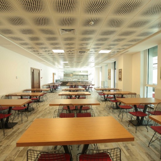 M. Ilhan Istanbul Café Tables Réfectoire