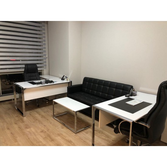 Triple Seater Bureau Plat Mobilier M. Bucarest Triple Seater Bureau Plat Mobilier M. Bucarest
