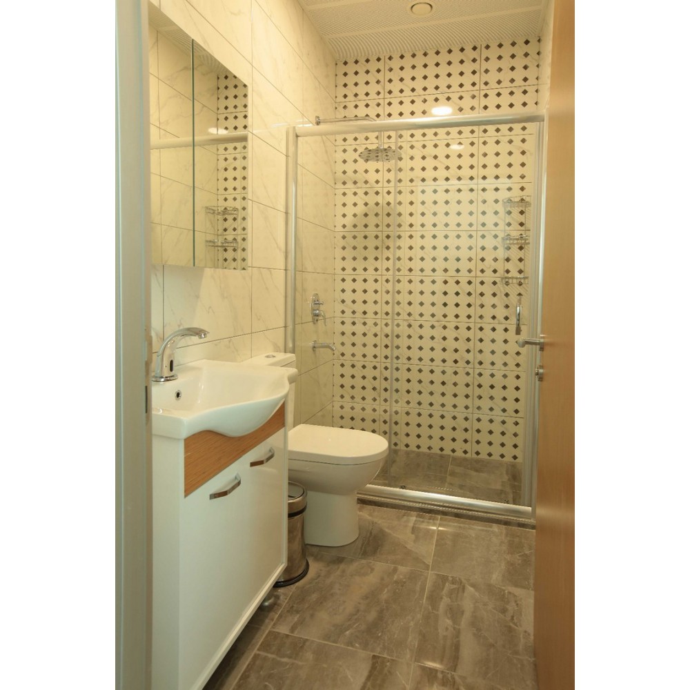 Hall De Connexion Et M. Ibrahim Complete Building Kartal