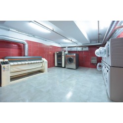 Hall De Connexion Et M. Ibrahim Complete Building Kartal