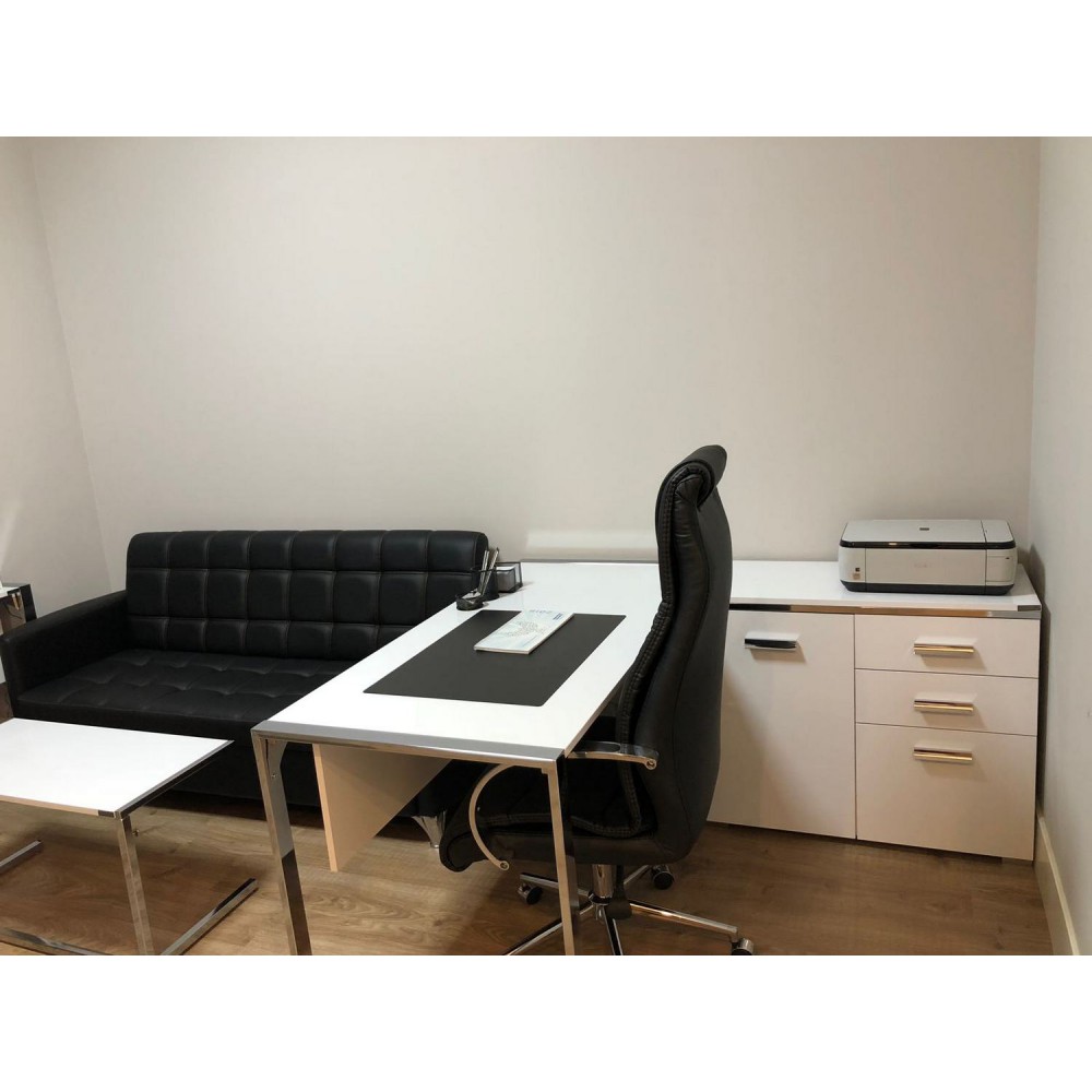 Triple Seater Bureau Plat Mobilier M. Bucarest