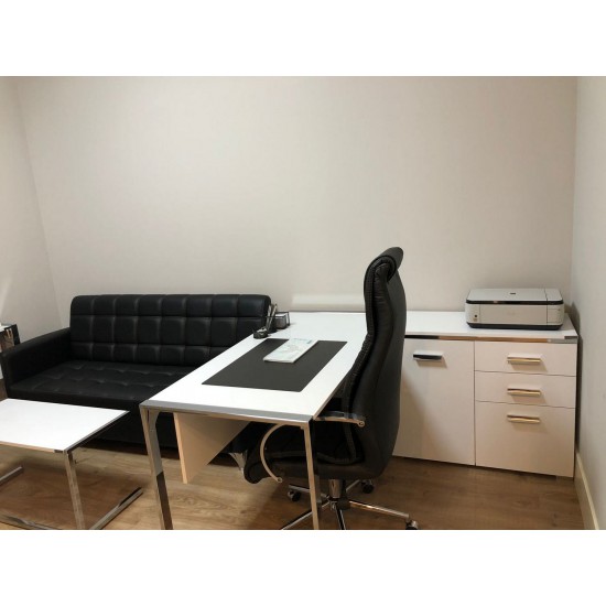 Triple Seater Bureau Plat Mobilier M. Bucarest Triple Seater Bureau Plat Mobilier M. Bucarest