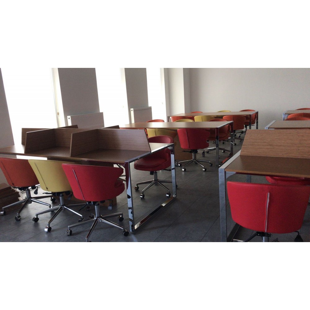 Tables Postes De Travail Poste De Travail Ibrahim