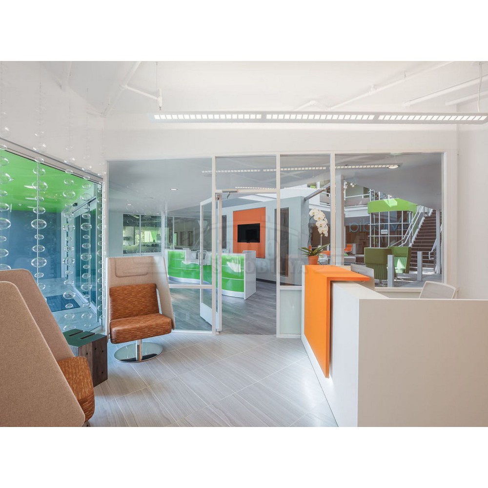 Parma Large Bureau De Réception