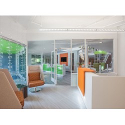 Parma Large Bureau De Réception