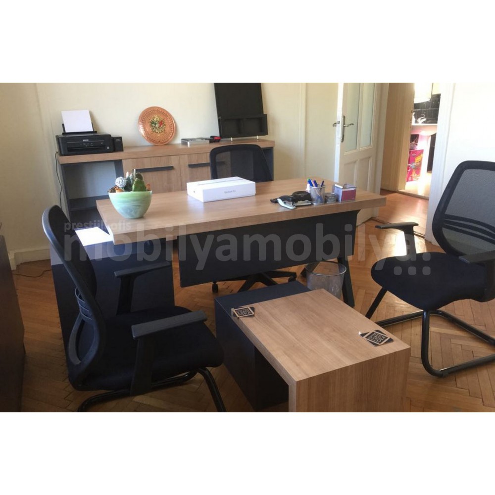 Mme Taksim Bureau Tulipes Mobilier