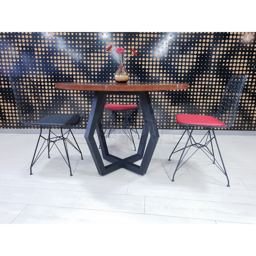 Table Ronde Réunion À Dubaï