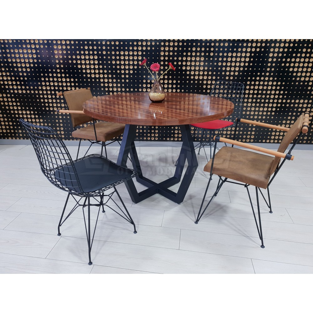 Table Ronde Réunion À Dubaï