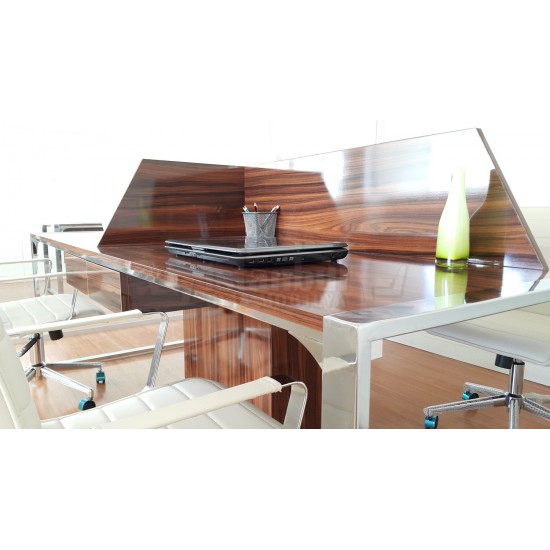 Apple Pour Quatre Personnes Bureau Poste De Travail