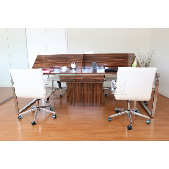 Apple Pour Quatre Personnes Bureau Poste De Travail