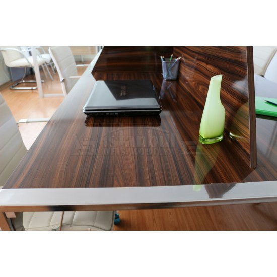 Apple Pour Quatre Personnes Bureau Poste De Travail