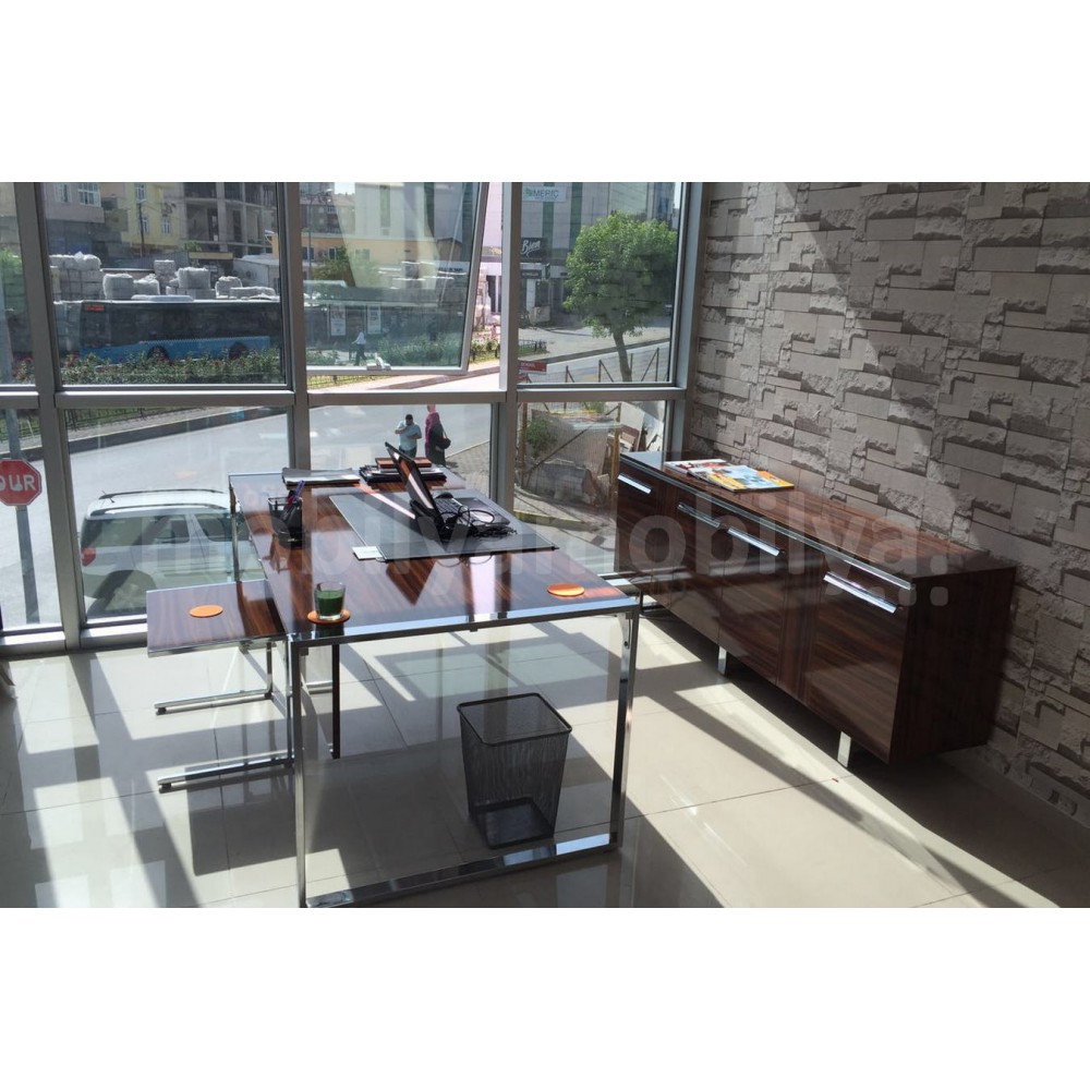 Mobilier De Bureau Plat