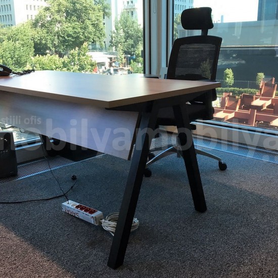 Mehmet Nations Mobilier De Bureau