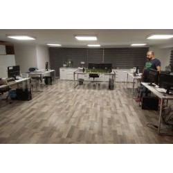 M. Karahan Bound For Glory Hunters Fashion Mobilier De Bureau