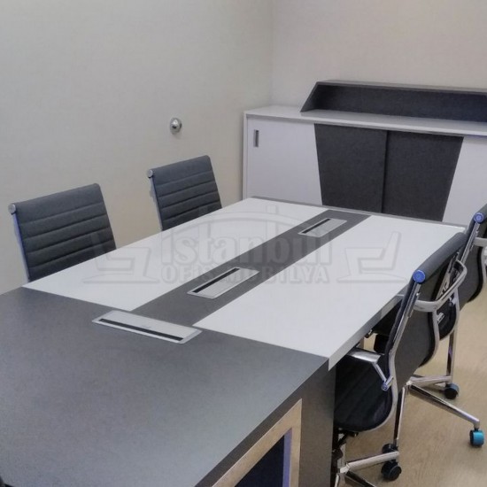 Table De Réunion Pattaya