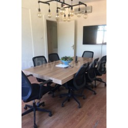 Mme Taksim Réunion Tulip Table