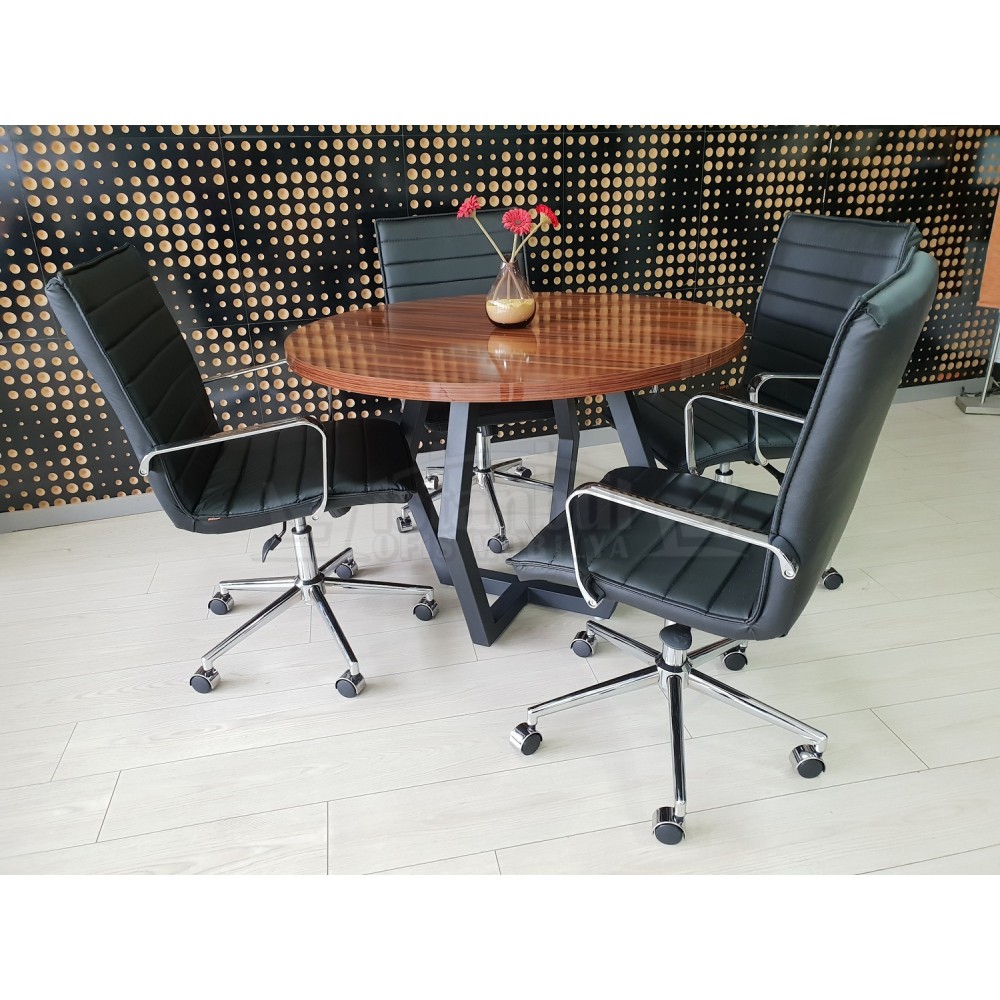 Table Ronde Réunion À Dubaï