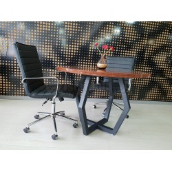 Table Ronde Réunion À Dubaï