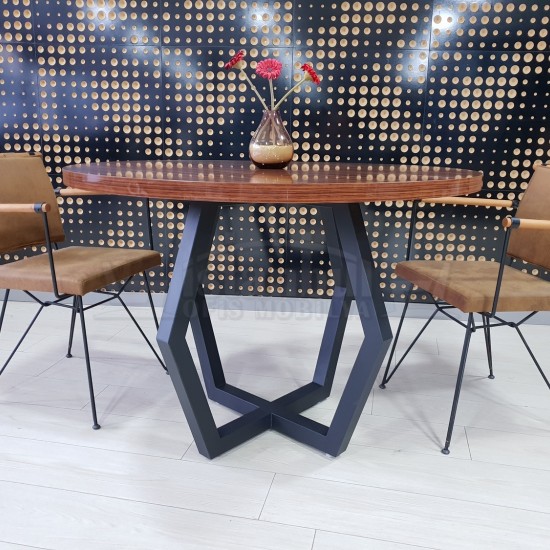 Table Ronde Réunion À Dubaï