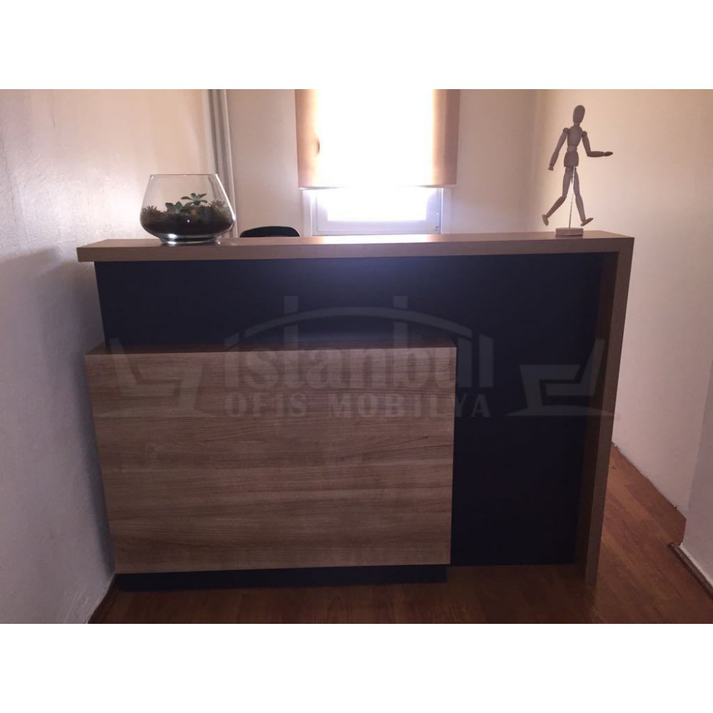 مكتب الاستقبال في لندن