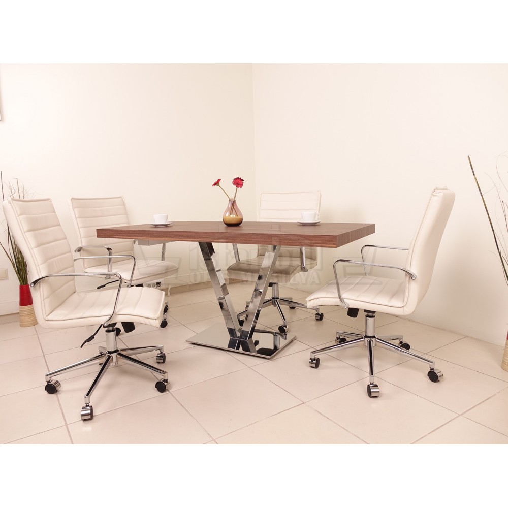 Table De Réunion De Vienne