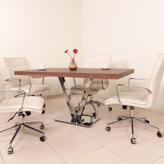 Table De Réunion De Vienne