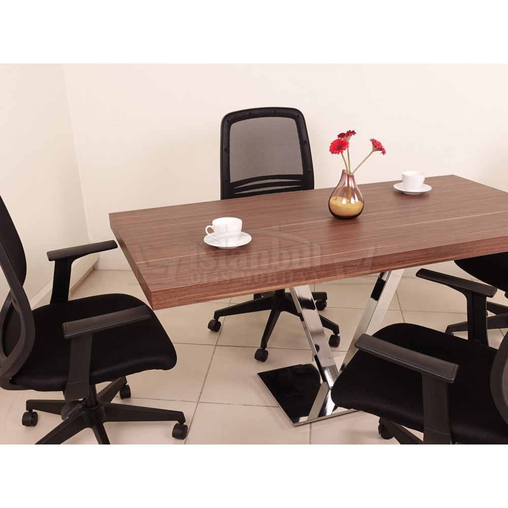 Table De Réunion De Vienne