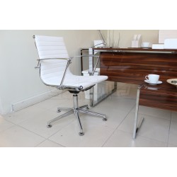 Aylin Guest Chair Etoiles