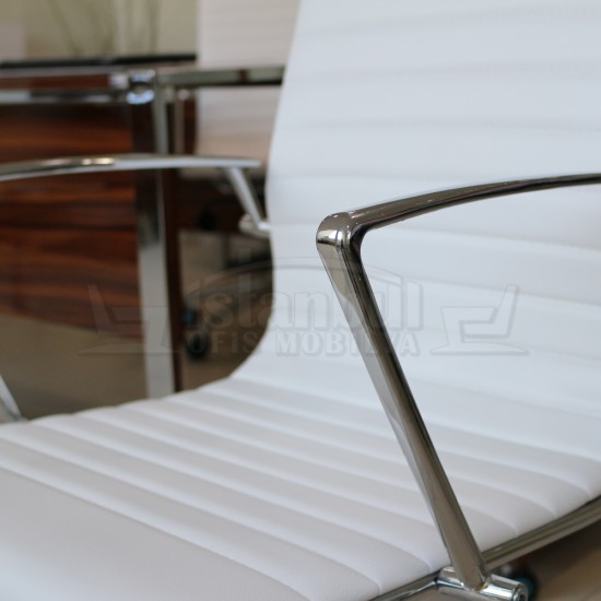 Aylin Travail Président De Travail