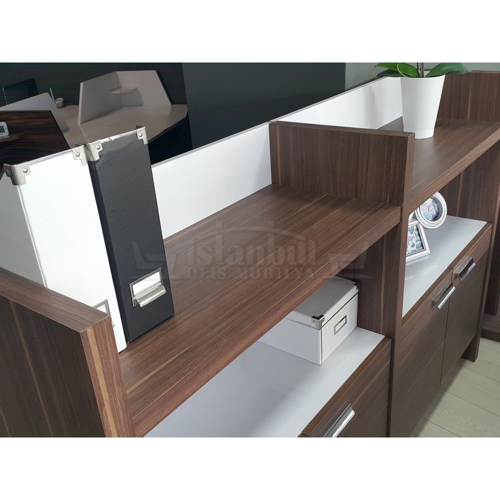 Élégant Cabinet Office