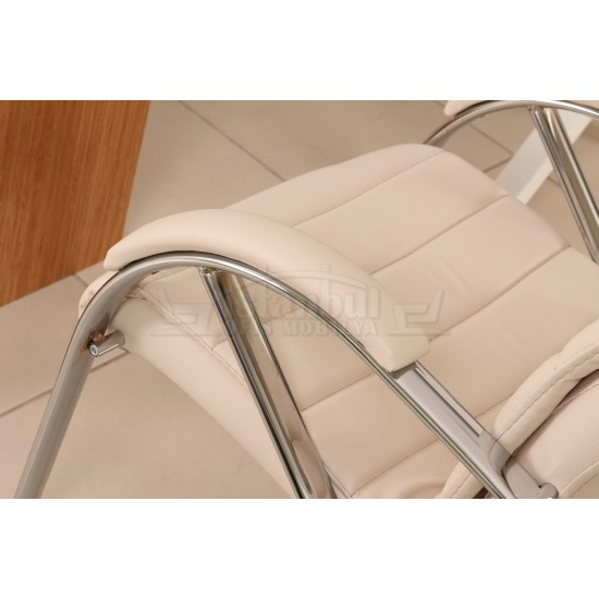 Ligne Stable Guest Chair