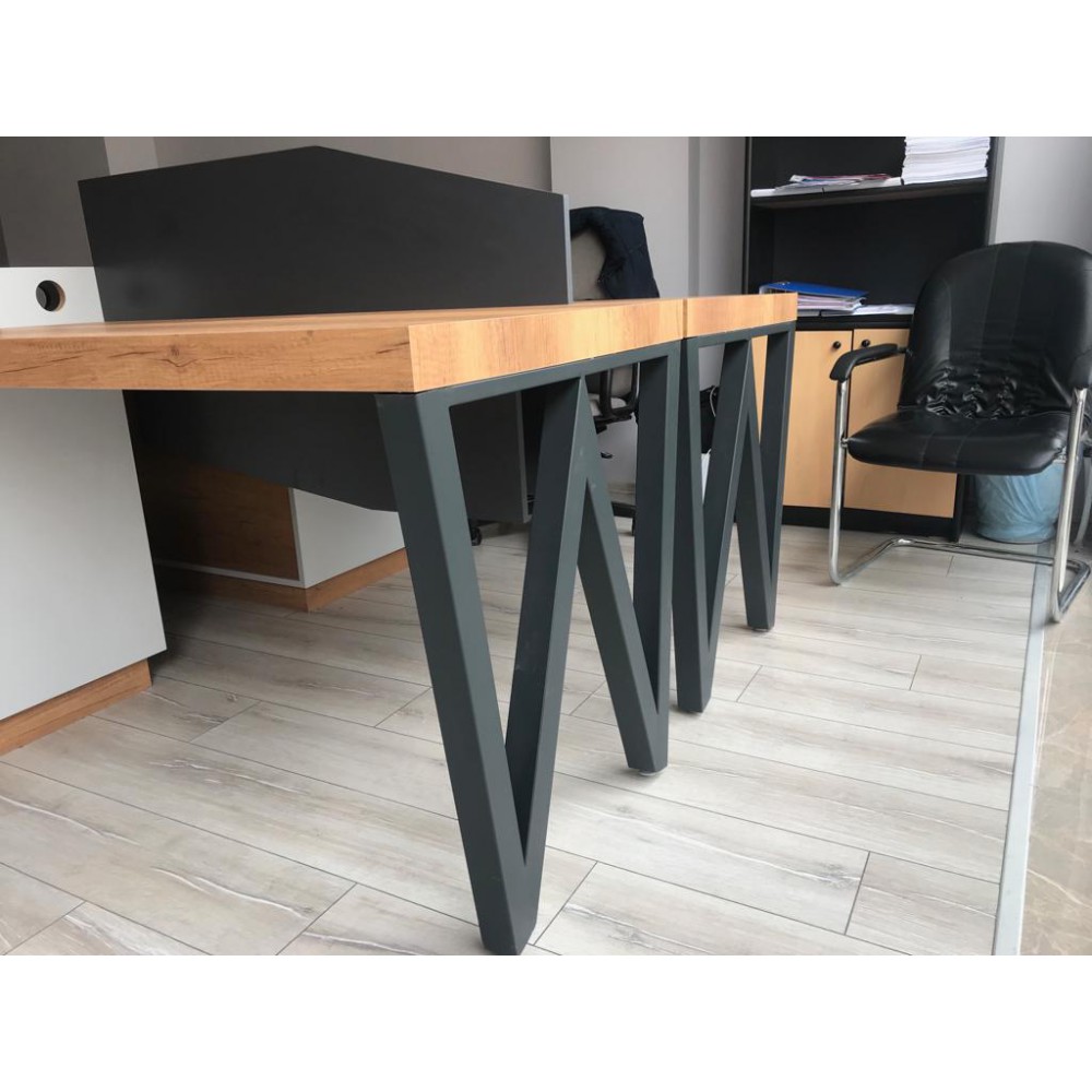 Bureau Pour Quatre Personnes