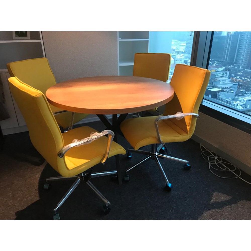 Table Ronde Réunion À Hanovre