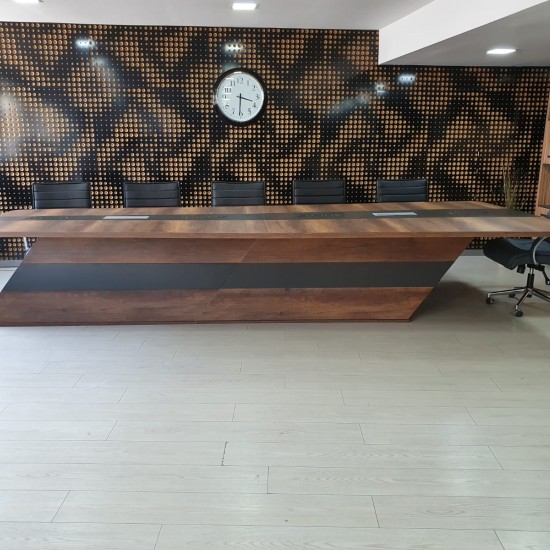 Grande table de réunion