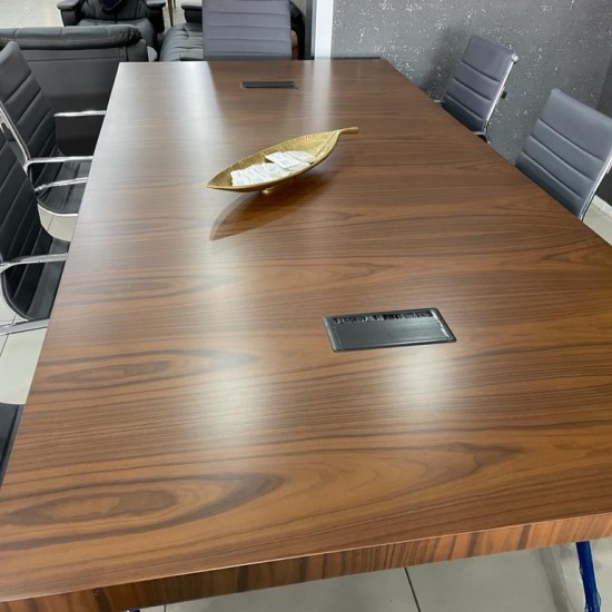 Réunion De La Table En Bois
