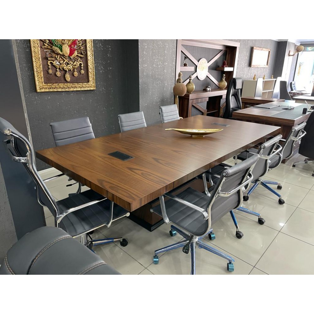 Réunion De La Table En Bois