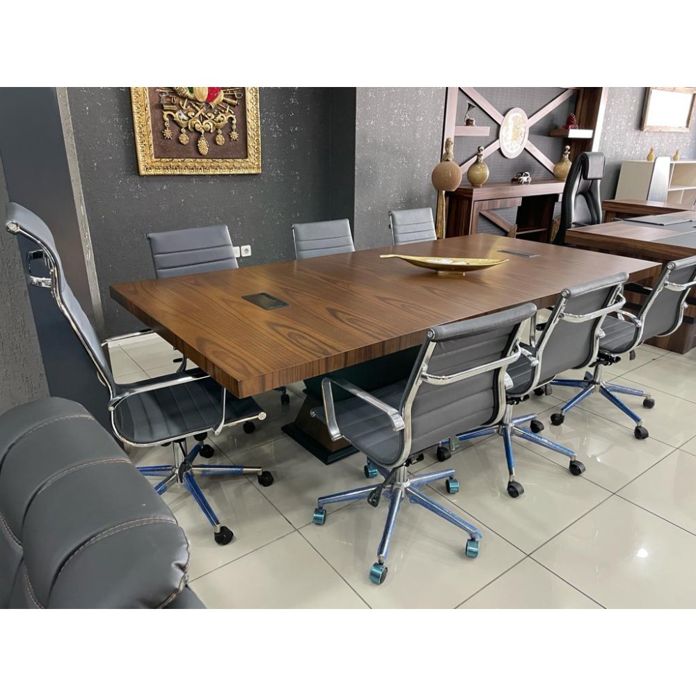 Réunion De La Table En Bois