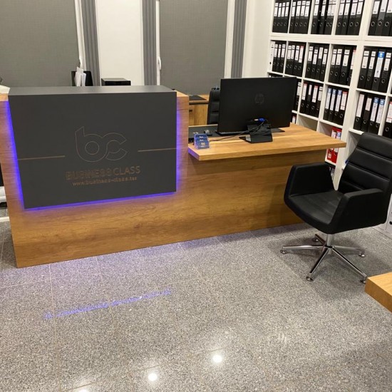 Parma Spécial Bureau De Réception