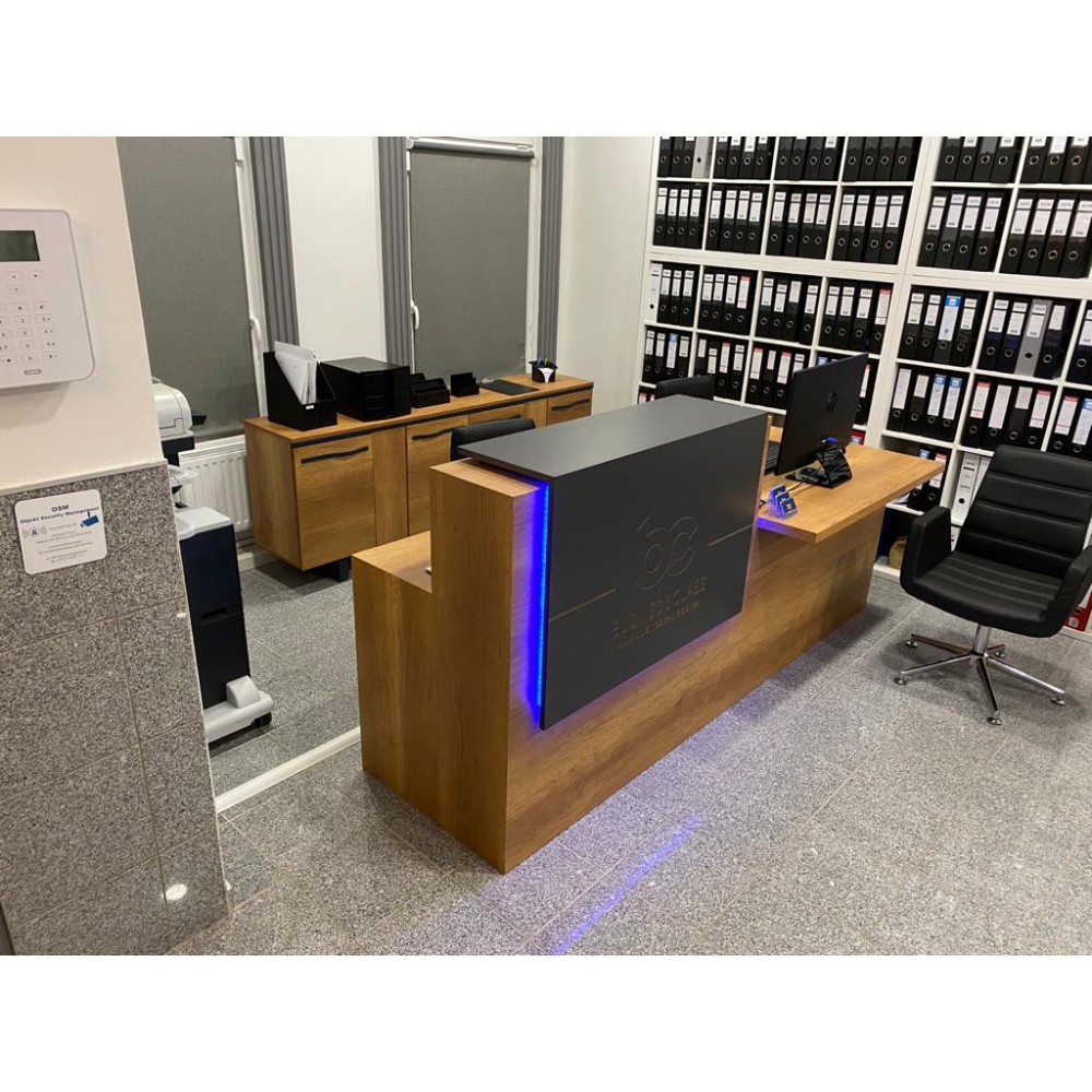 Parma Spécial Bureau De Réception