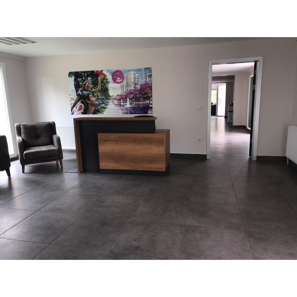 مكتب الاستقبال في لندن