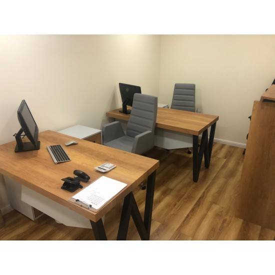 Mobilier De Bureau Britannique