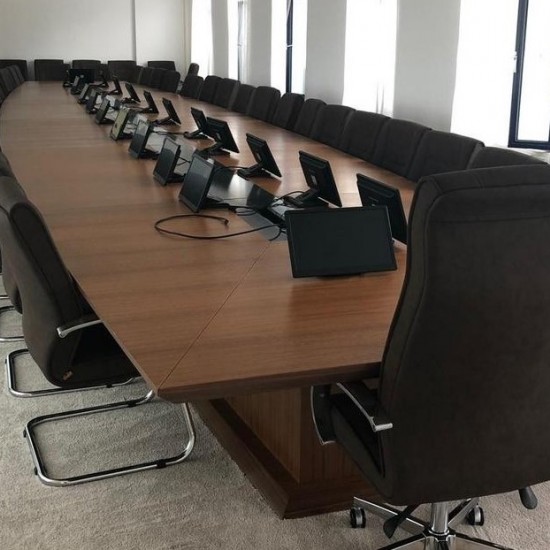 Réunion De La Table En Bois